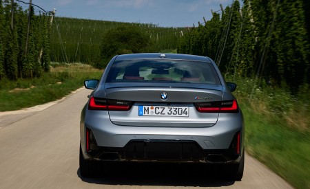 2023 BMW M340i xDrive Rear Wallpapers 450x275 (24)