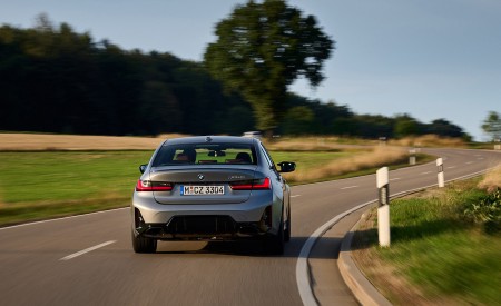 2023 BMW M340i xDrive Rear Wallpapers 450x275 (11)