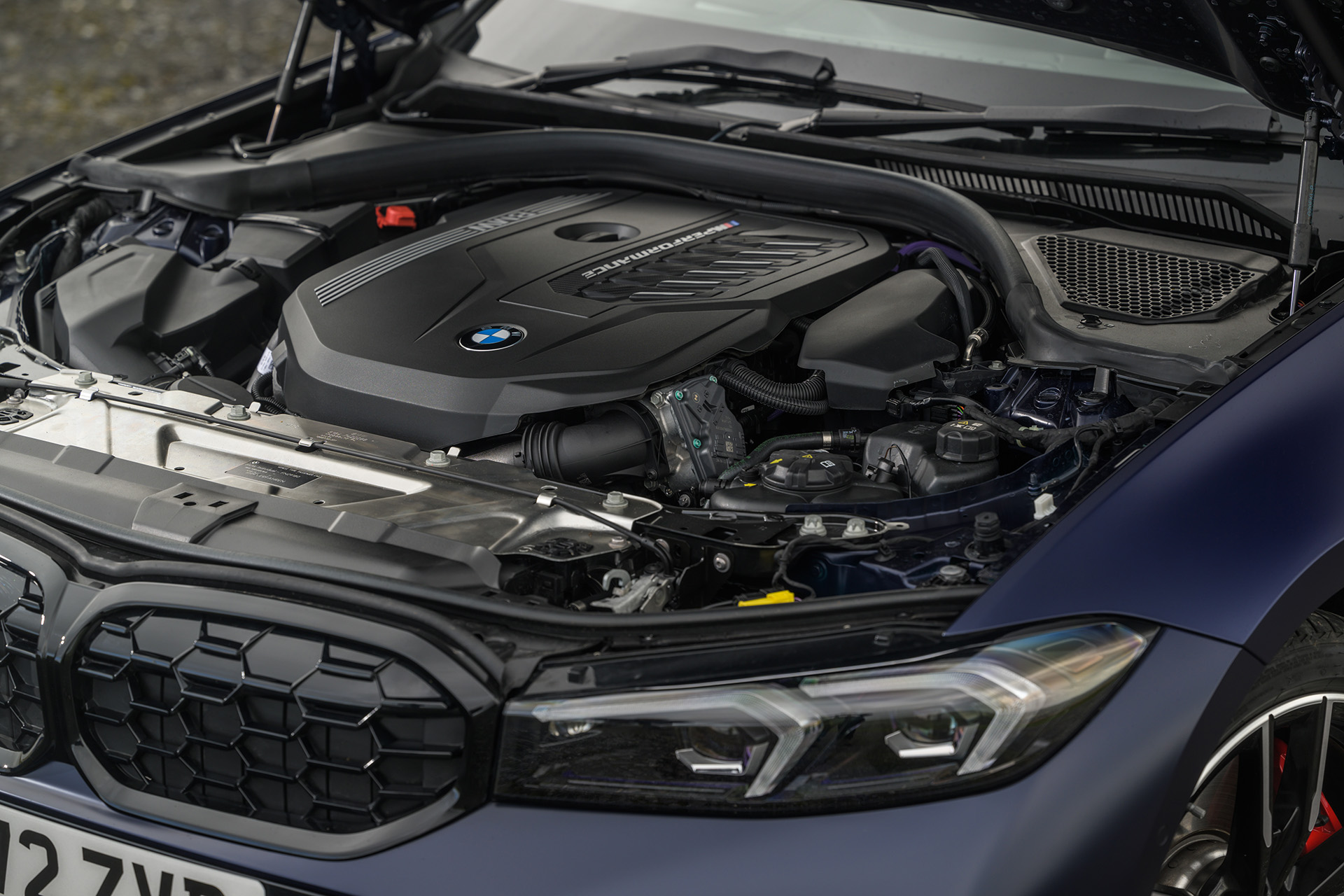 2023 BMW M340i xDrive Sedan (UK-Spec) Engine Wallpapers #26 of 38