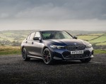 2023 BMW M340i xDrive Sedan (UK-Spec) Front Three-Quarter Wallpapers 150x120 (16)