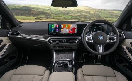 2023 BMW M340i xDrive Sedan (UK-Spec) Interior Cockpit Wallpapers 450x275 (30)