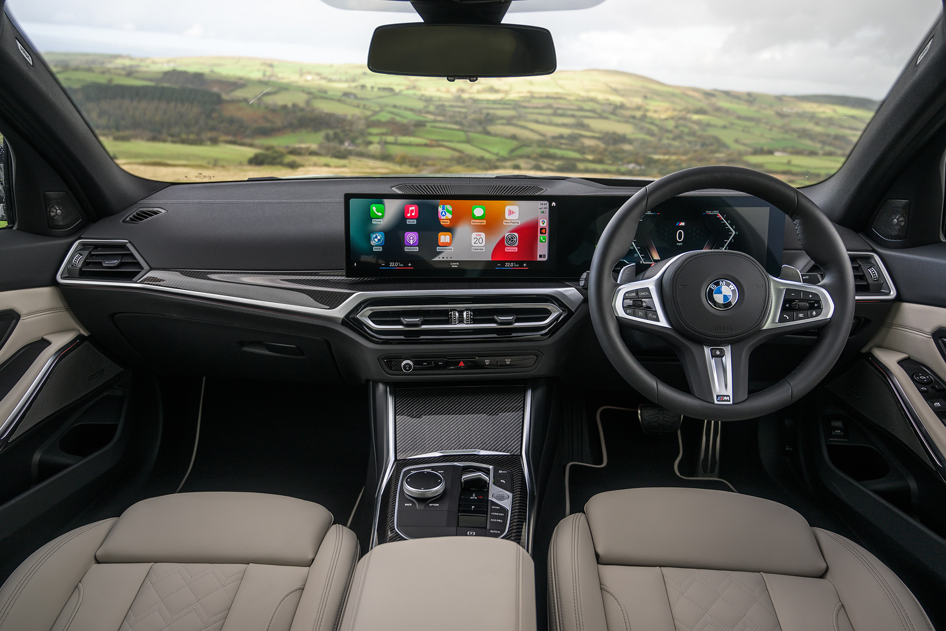 2023 BMW M340i xDrive Sedan (UK-Spec) Interior Cockpit Wallpapers #30 of 38