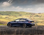 2023 BMW M340i xDrive Sedan (UK-Spec) Rear Three-Quarter Wallpapers 150x120 (19)
