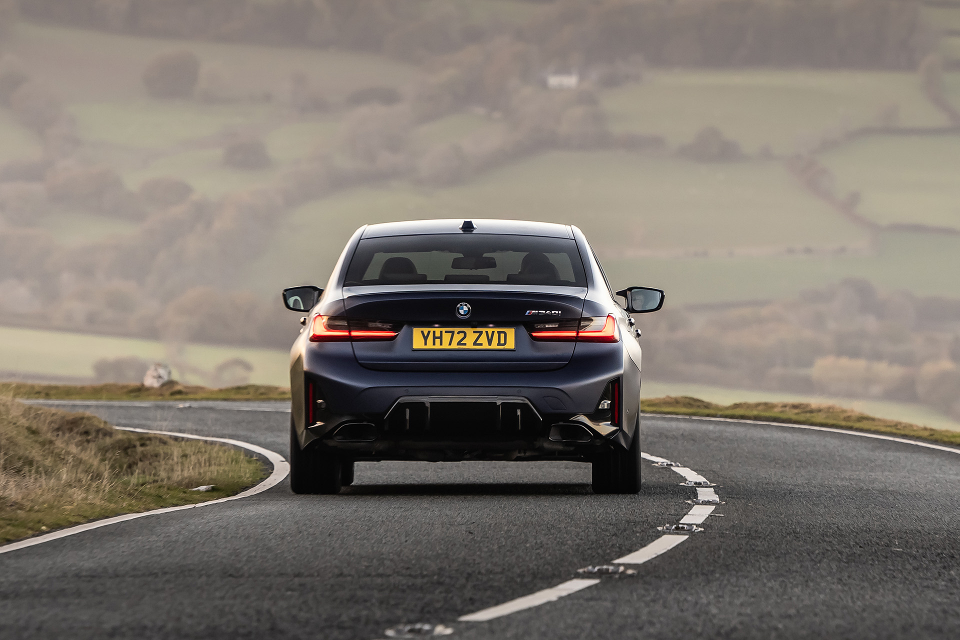 2023 BMW M340i xDrive Sedan (UK-Spec) Rear Wallpapers (9)