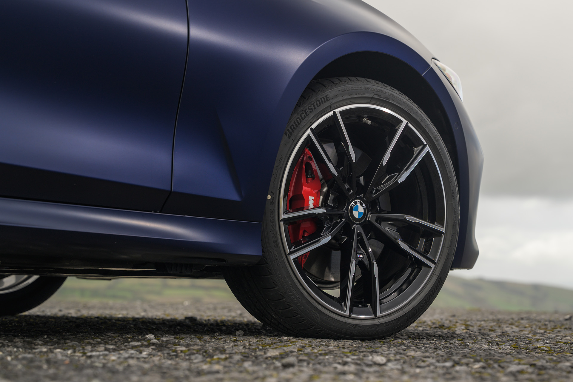 2023 BMW M340i xDrive Sedan (UK-Spec) Wheel Wallpapers #25 of 38
