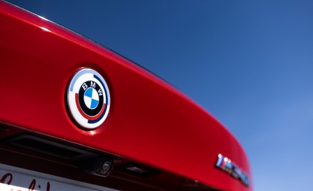 2023 BMW M340i xDrive Sedan (US-Spec) Badge Wallpapers 450x275 (32)