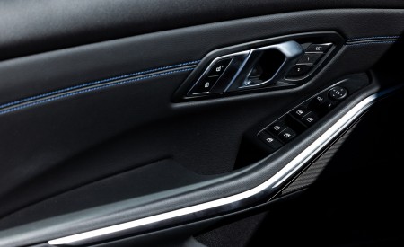 2023 BMW M340i xDrive Sedan (US-Spec) Interior Detail Wallpapers 450x275 (52)
