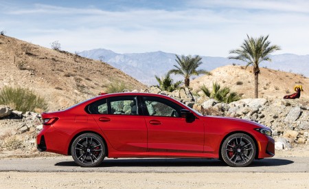 2023 BMW M340i xDrive Sedan (US-Spec) Side Wallpapers 450x275 (19)