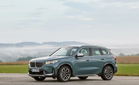 2023 BMW X1 sDrive18d Front Three-Quarter Wallpapers 450x275 (13)