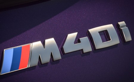 2023 BMW Z4 M40i Badge Wallpapers  450x275 (40)