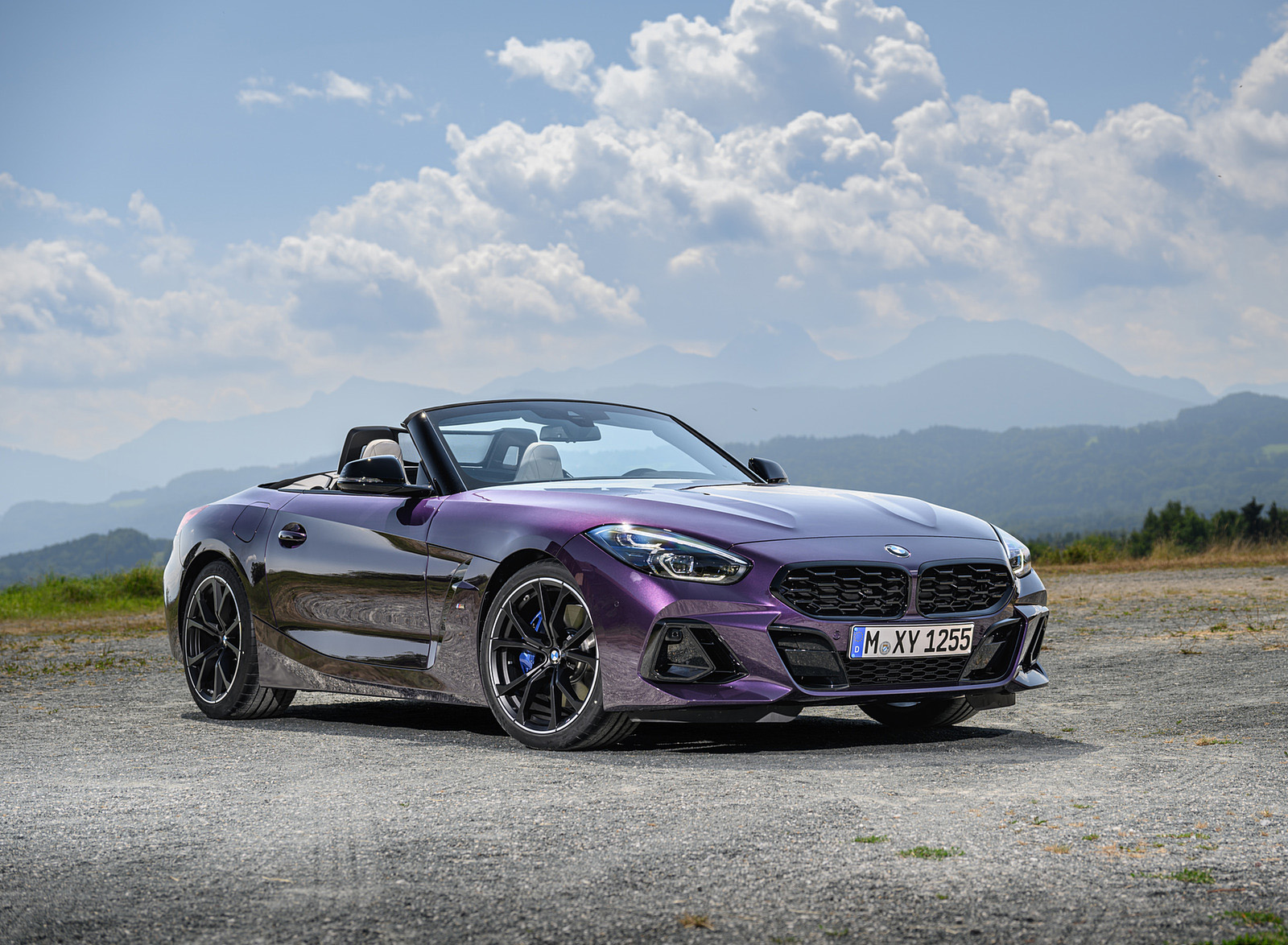 2023 BMW Z4 M40i Front Three-Quarter Wallpapers #22 of 46