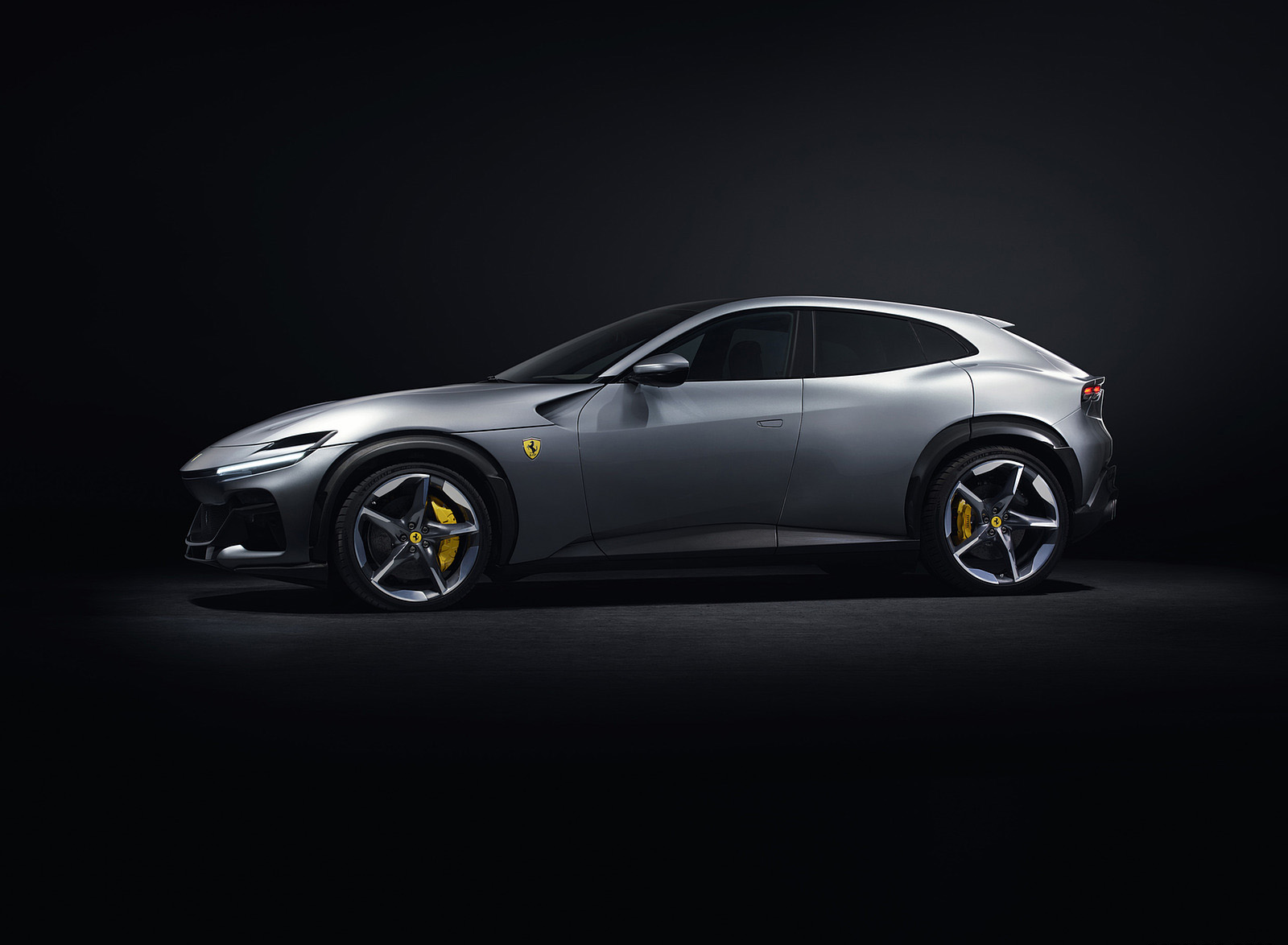 2023 Ferrari Purosangue Side Wallpapers #7 of 21