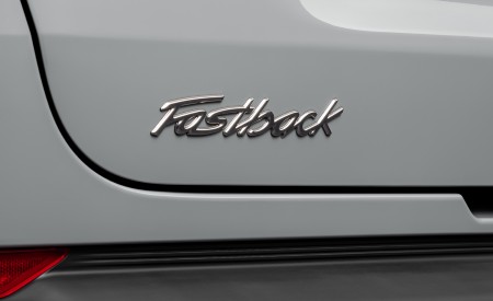 2023 Fiat Fastback Audace Turbo 200 Flex AT Badge Wallpapers 450x275 (28)