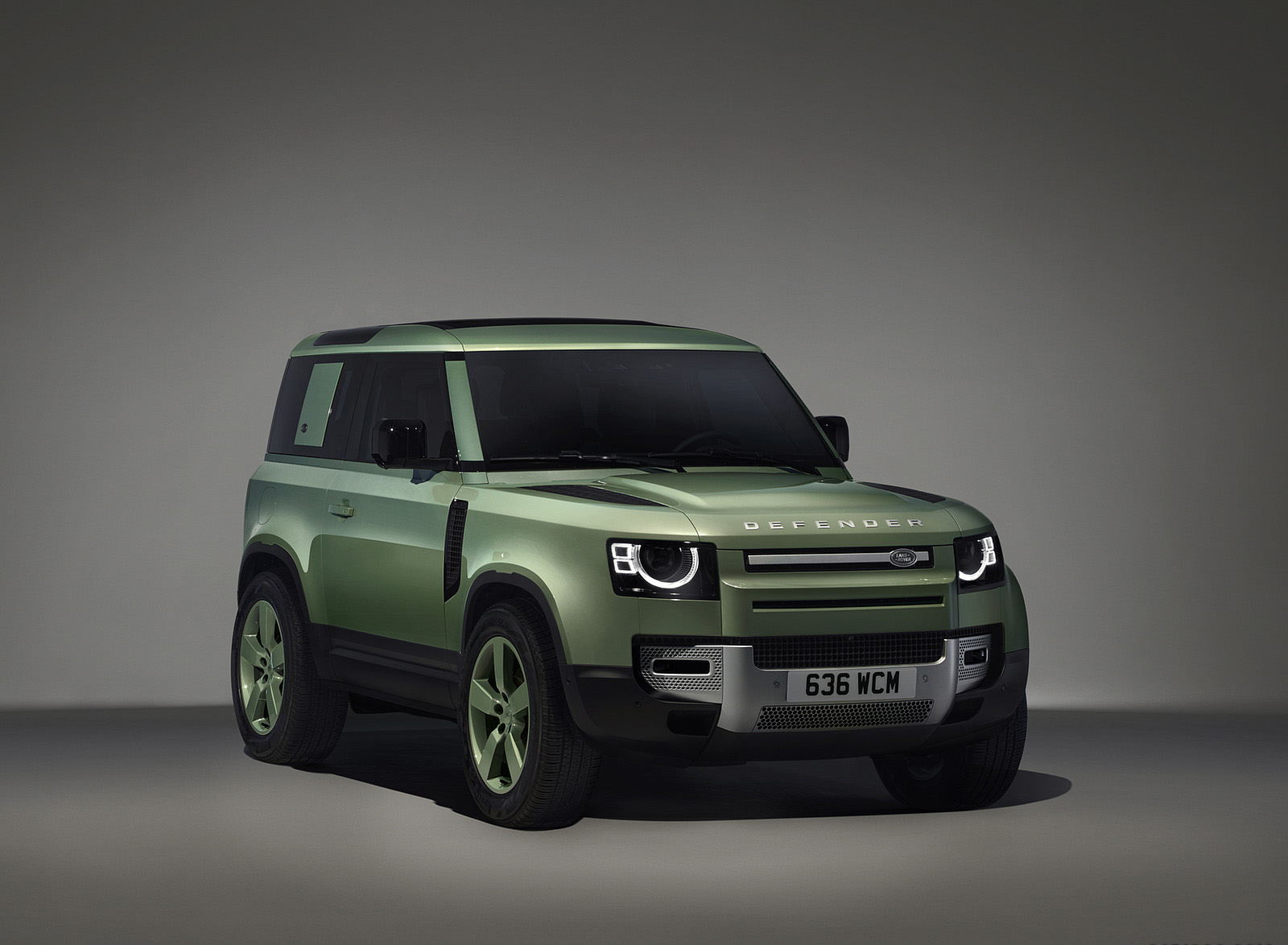 2023 Land Rover Defender 90 75th Limited Edition Front Three-Quarter Wallpapers (7)