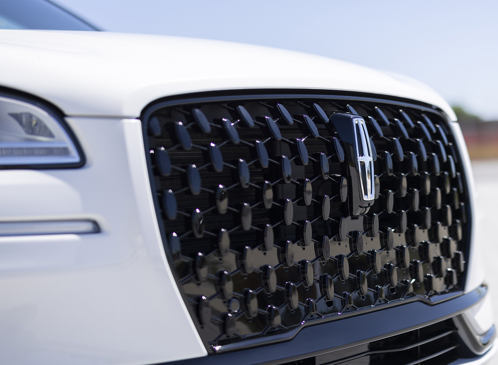 2023 Lincoln Corsair Reserve Grille Wallpapers (9)