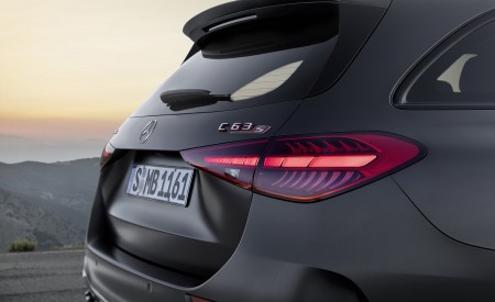 2023 Mercedes-AMG C 63 S E Performance Estate (Color: Graphite Grey Magno) Rear Wallpapers 450x275 (19)