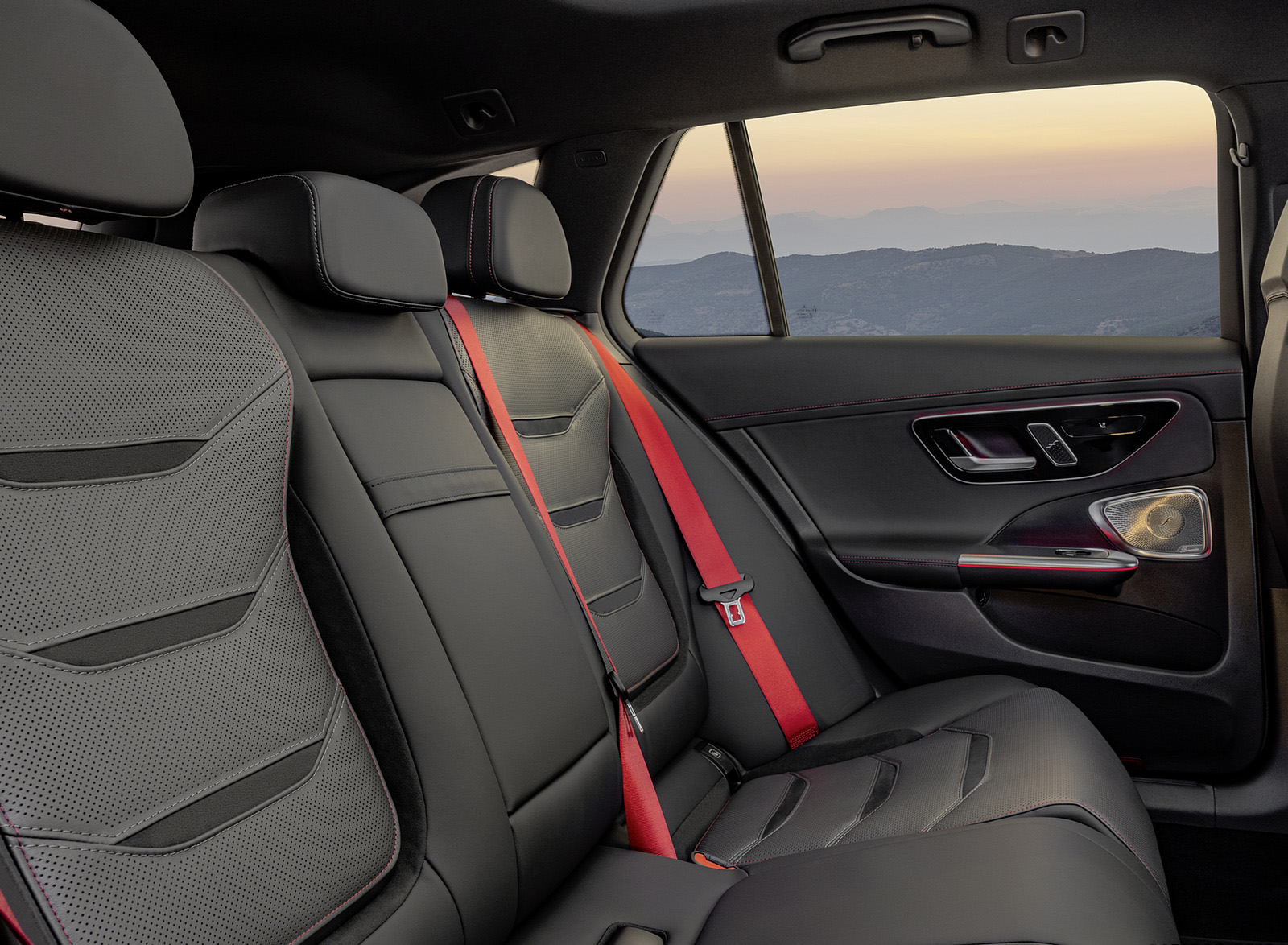 2023 Mercedes-AMG C 63 S E Performance Estate Interior Rear Seats Wallpapers #22 of 22