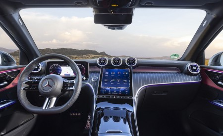 2023 Mercedes-Benz GLC 220d 4MATIC AMG Line (Color: MANUFAKTUR Diamond White Bright) Interior Cockpit Wallpapers 450x275 (32)