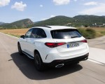 2023 Mercedes-Benz GLC 300de 4MATIC AMG Line (Color: MANUFAKTUR Diamond White Bright) Rear Three-Quarter Wallpapers  150x120 (2)