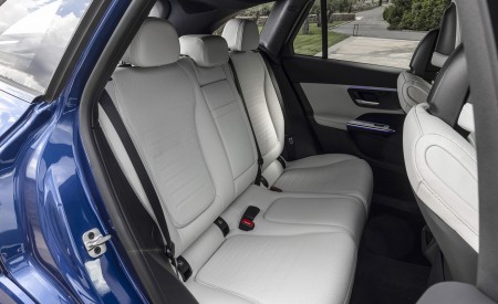 2023 Mercedes-Benz GLC 400e Plug-In Hybrid 4MATIC AMG Line (Color: Spectral Blue) Interior Rear Seats Wallpapers 450x275 (40)
