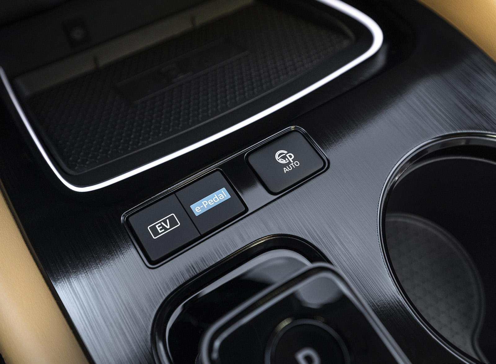 2023 Nissan X-Trail Central Console Wallpapers #42 of 59