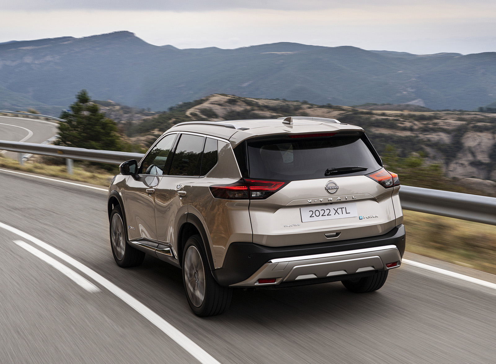 2023 Nissan X-Trail Rear Three-Quarter Wallpapers (4)