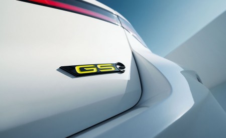 2023 Opel Astra GSe Badge Wallpapers  450x275 (10)