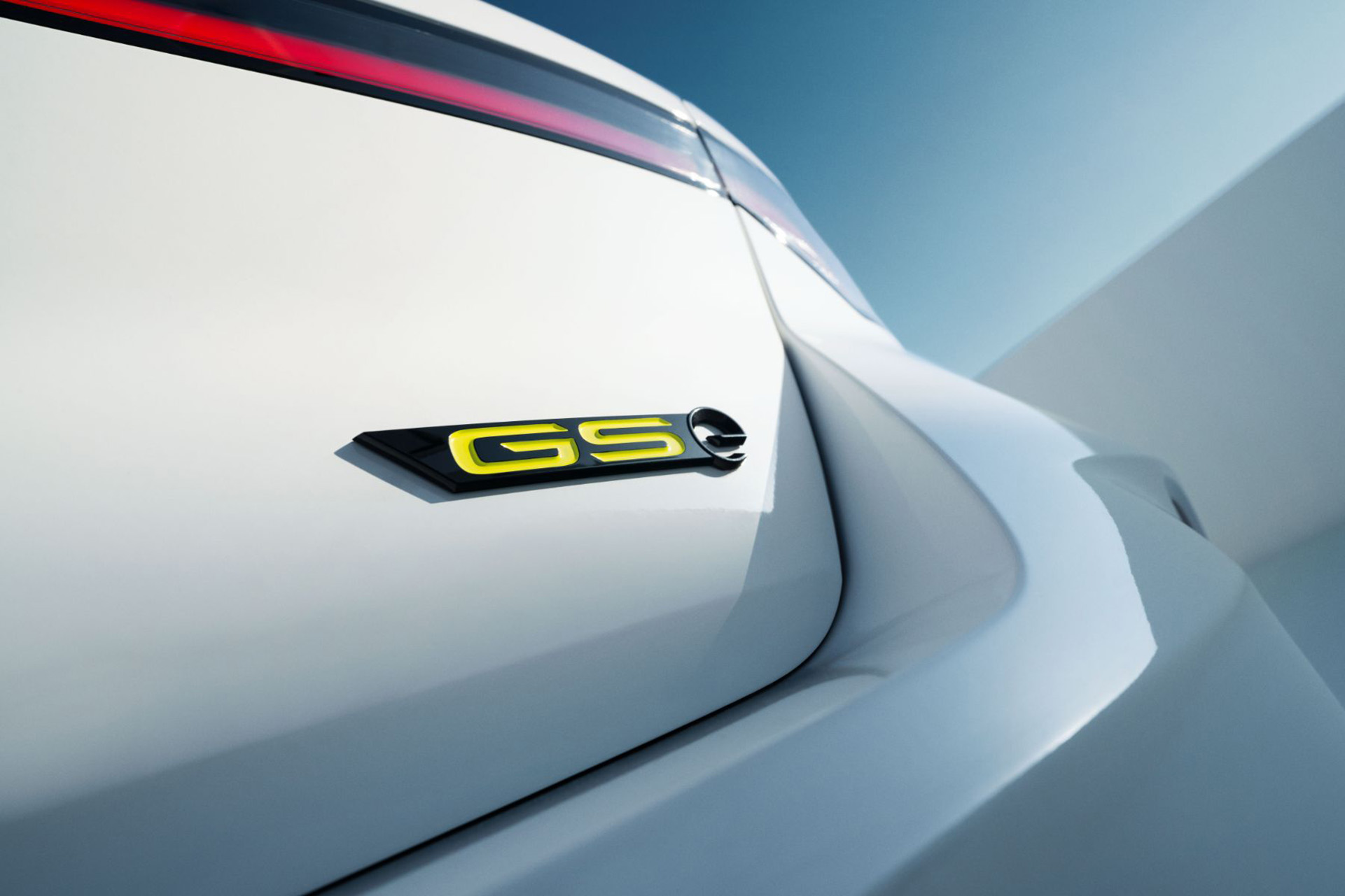 2023 Opel Astra GSe Badge Wallpapers  #10 of 16