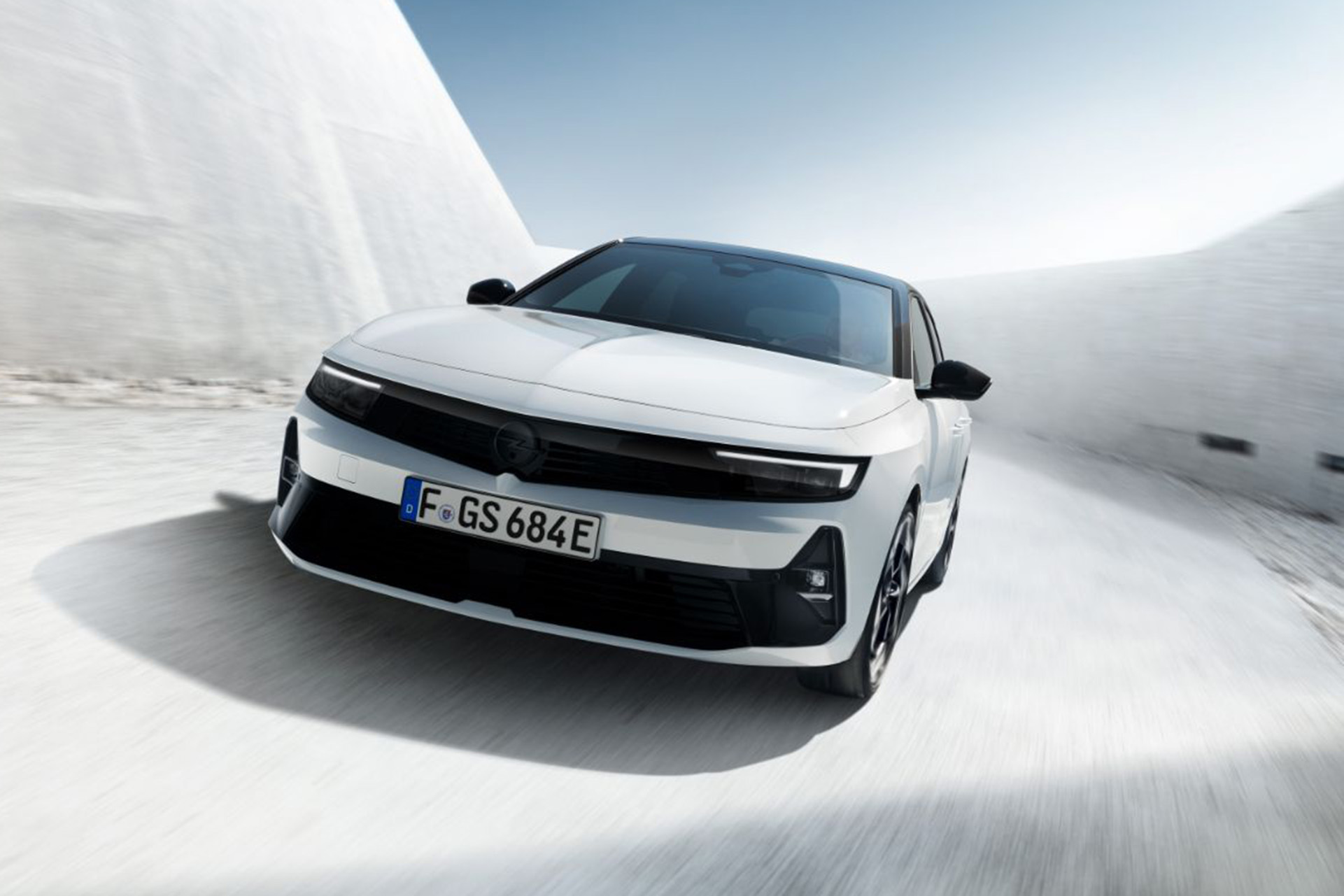 2023 Opel Astra GSe Front Wallpapers (4)