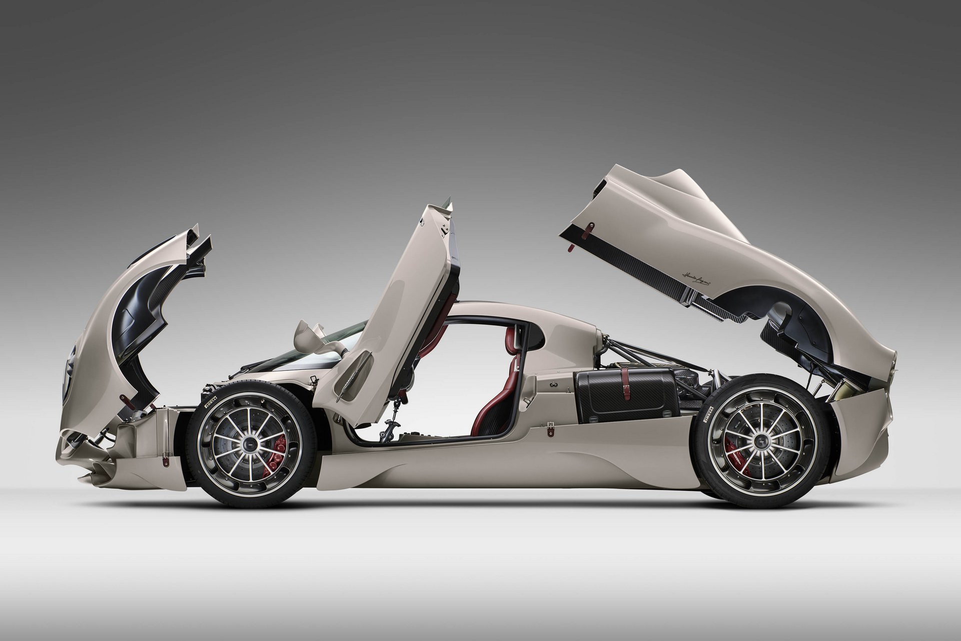 2023 Pagani Utopia Side Wallpapers #5 of 32