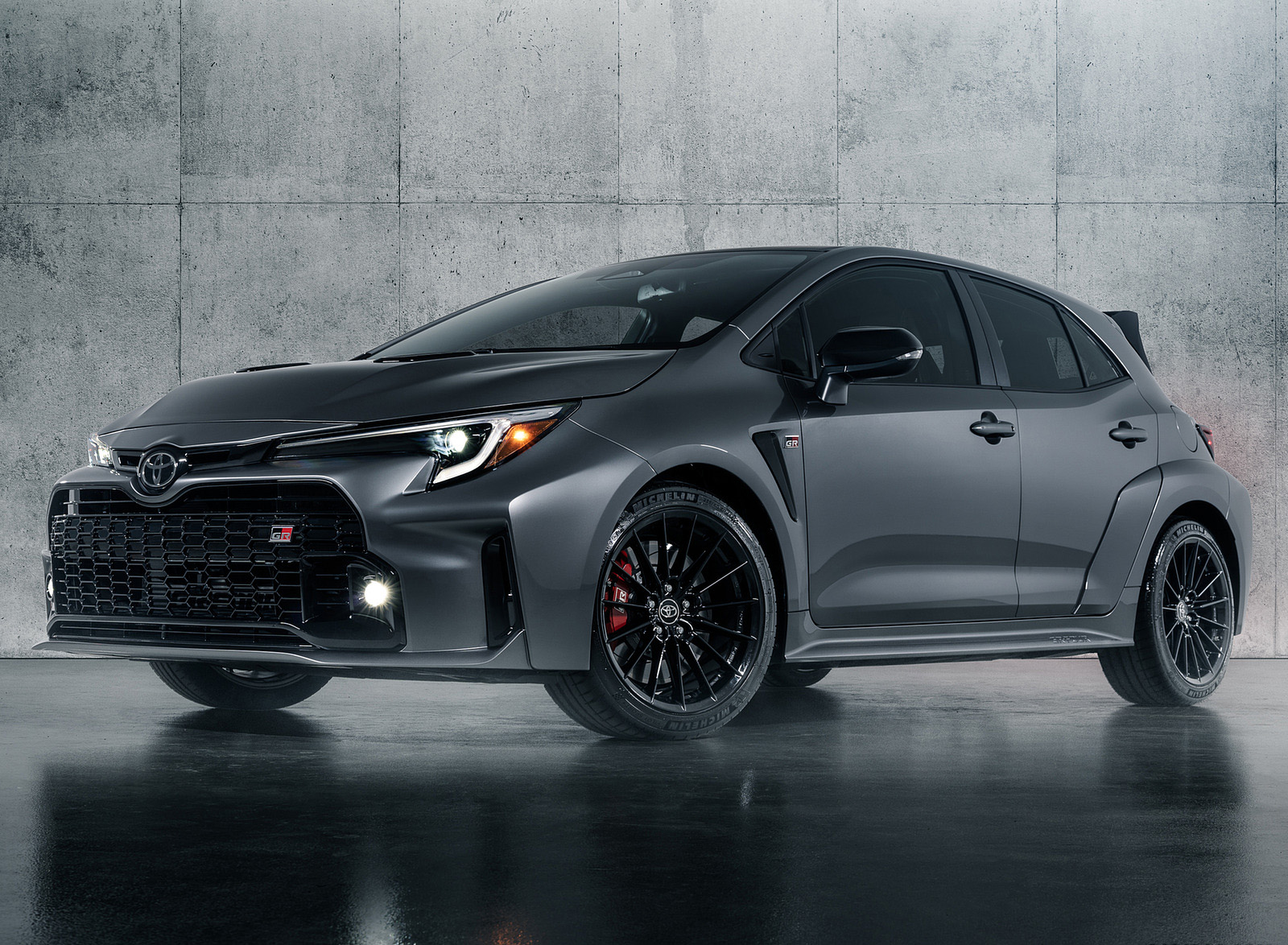 2023 Toyota GR Corolla Circuit Edition Front Three-Quarter Wallpapers (8)