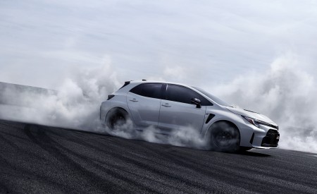 2023 Toyota GR Corolla Circuit Edition Side Wallpapers 450x275 (2)