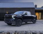 2024 Chevrolet Silverado 2500HD High Country Front Three-Quarter Wallpapers 150x120 (3)