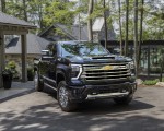 2024 Chevrolet Silverado 2500HD High Country Front Wallpapers 150x120 (5)