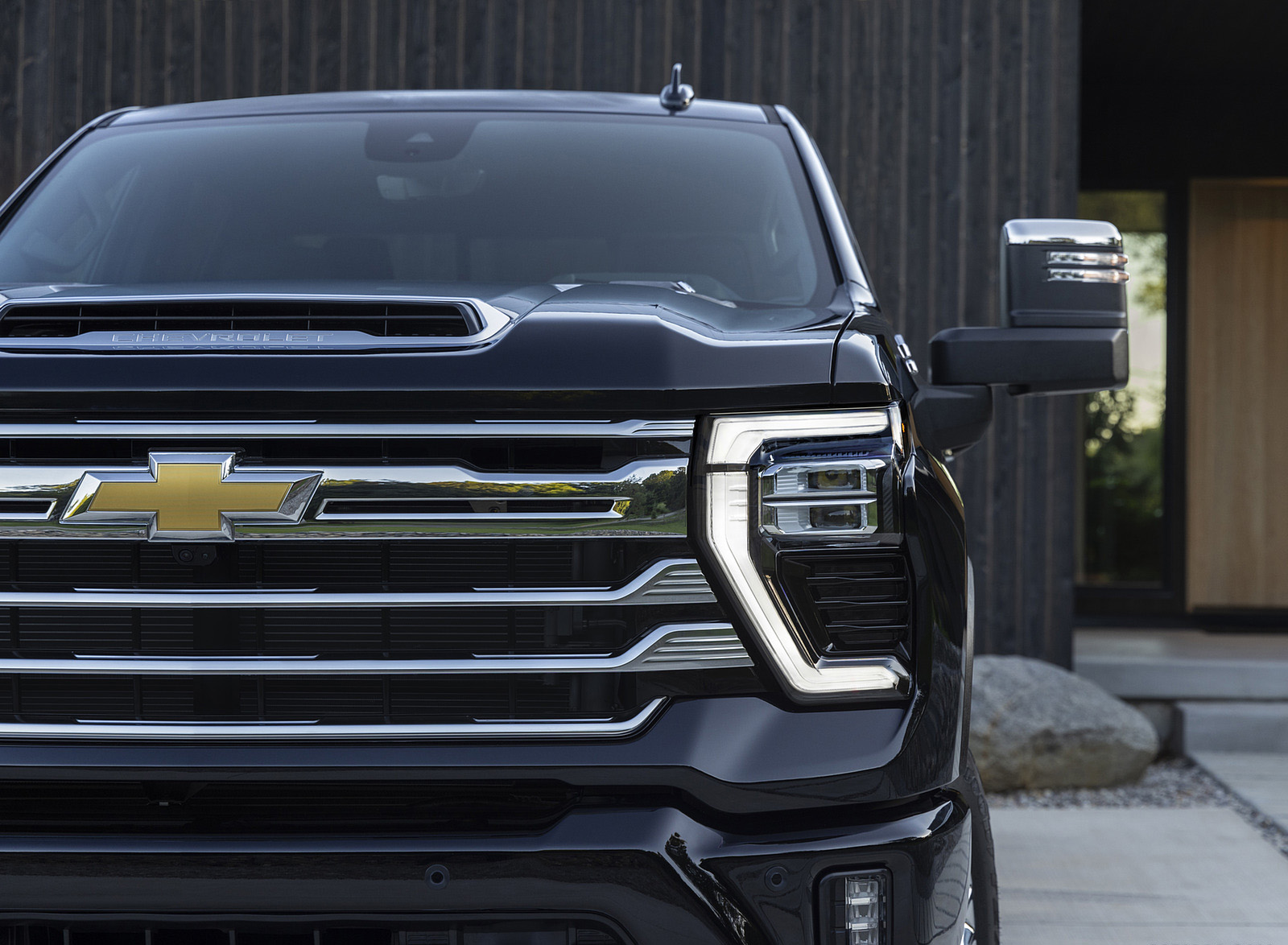 2024 Chevrolet Silverado 2500HD High Country Front Wallpapers (9)