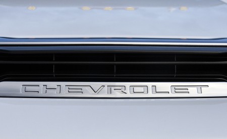 2024 Chevrolet Silverado HD 3500HD LTZ Dually Badge Wallpapers 450x275 (10)