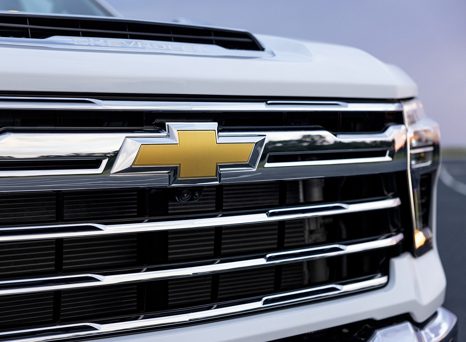 2024 Chevrolet Silverado HD 3500HD LTZ Dually Grille Wallpapers #6 of 18