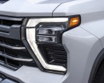 2024 Chevrolet Silverado HD 3500HD LTZ Dually Headlight Wallpapers 150x120 (7)