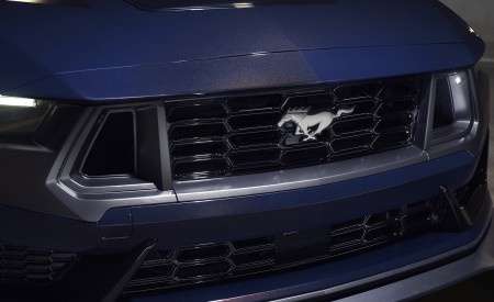 2024 Ford Mustang Dark Horse Grille Wallpapers 450x275 (10)