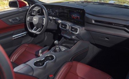 2024 Ford Mustang GT Convertible Interior Wallpapers 450x275 (12)