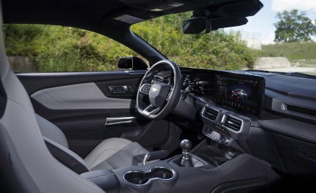 2024 Ford Mustang GT Interior Wallpapers 450x275 (20)