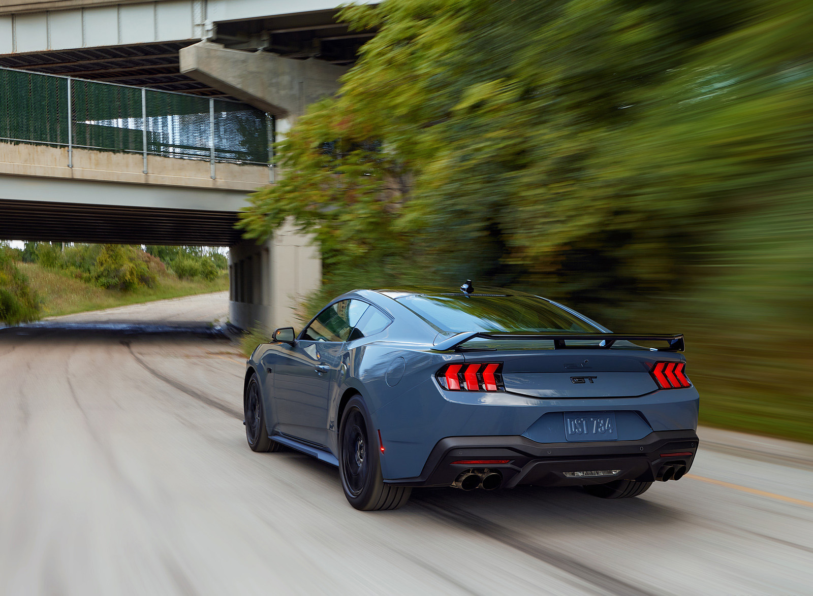 2024 Ford Mustang GT Rear Three-Quarter Wallpapers (2)