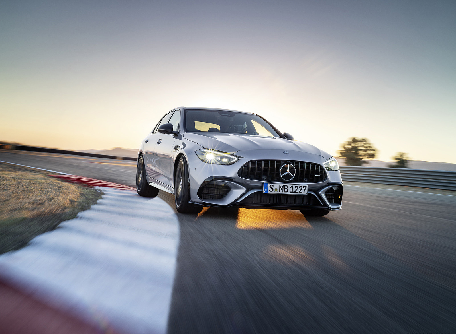 2023 Mercedes-AMG C 63 S E Performance Sedan (Color: High Tech Silver) Front Wallpapers #9 of 28