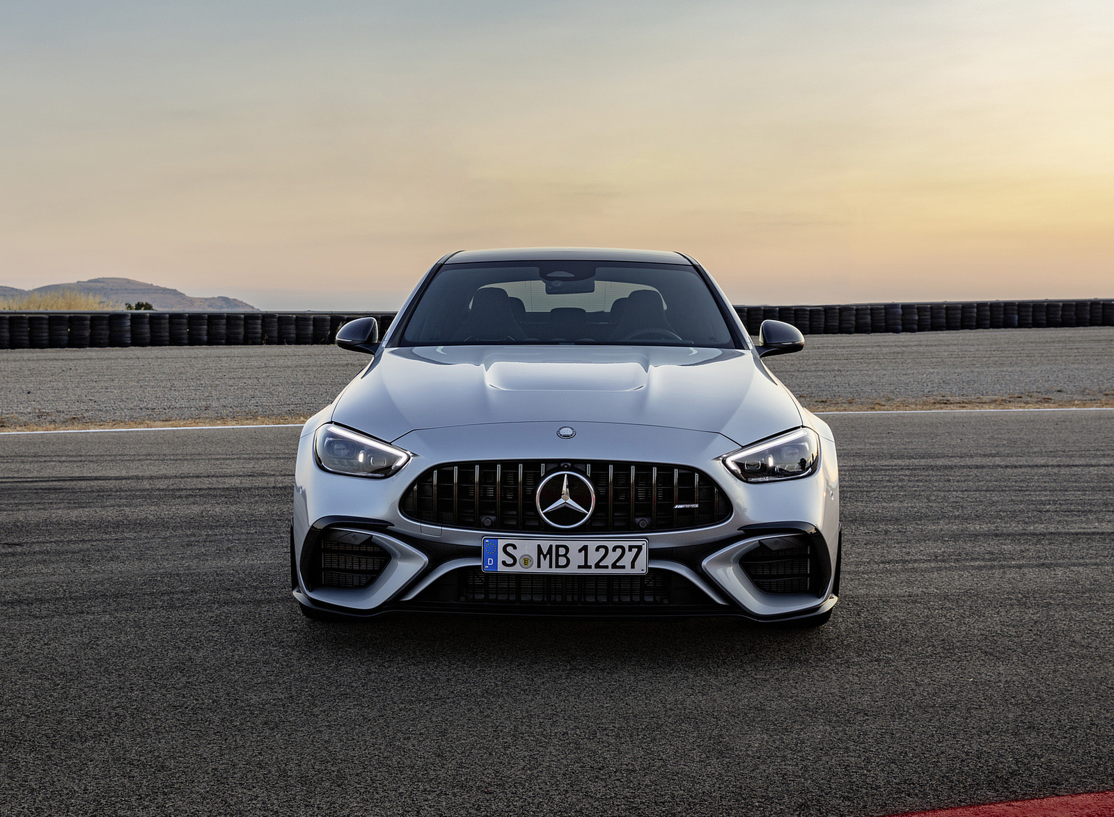 2023 Mercedes-AMG C 63 S E Performance Sedan (Color: High Tech Silver) Front Wallpapers #14 of 28