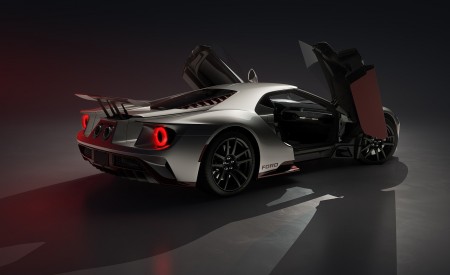 2022 Ford GT LM Edition Rear Three-Quarter Wallpapers 450x275 (3)