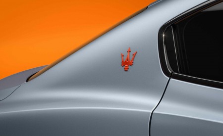 2022 Maserati Ghibli F Tributo Special Edition Badge Wallpapers 450x275 (12)