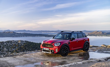 2022 Mini Cooper SD Countryman ALL4 Front Three-Quarter Wallpapers 450x275 (25)