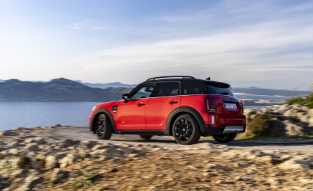 2022 Mini Cooper SD Countryman ALL4 Rear Three-Quarter Wallpapers 450x275 (13)