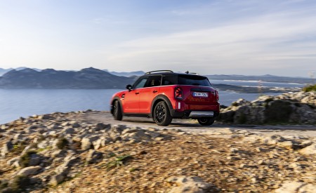 2022 Mini Cooper SD Countryman ALL4 Rear Three-Quarter Wallpapers 450x275 (6)