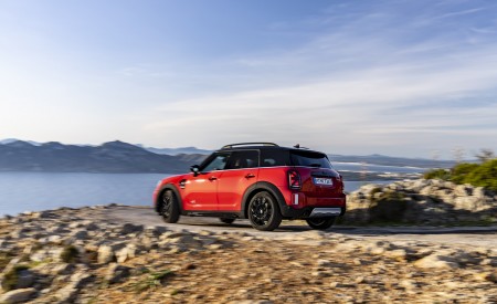 2022 Mini Cooper SD Countryman ALL4 Rear Three-Quarter Wallpapers 450x275 (14)